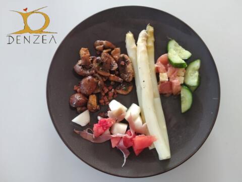 Spargel mit Pilzen